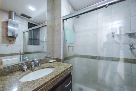 Apartamento à venda com 56m², 1 quarto e 1 vaga Apartamento à venda com 56m², 1 quarto e 1 vagaBanheiro
