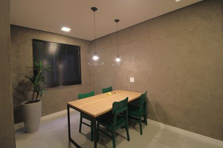 Apartamento para alugar com 37m², 2 quartos e 1 vagaCoworking
