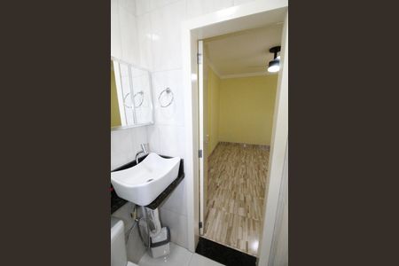 Banheiro da Suíte de casa para alugar com 1 quarto, 45m² em Bosque dos Eucaliptos, São José dos Campos