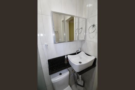 Banheiro da Suíte de casa para alugar com 1 quarto, 45m² em Bosque dos Eucaliptos, São José dos Campos