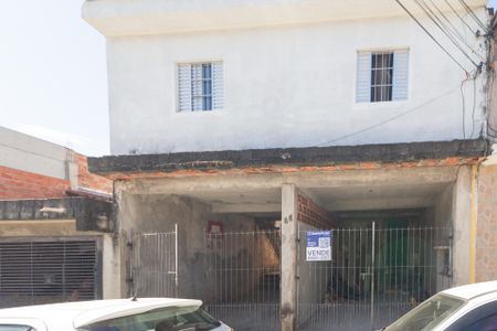 Fachada de casa à venda com 3 quartos, 250m² em Metalúrgicos, Osasco