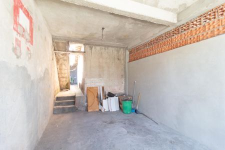 Garagem de casa à venda com 3 quartos, 250m² em Metalúrgicos, Osasco