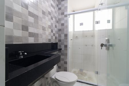 Banheiro de apartamento para alugar com 2 quartos, 42m² em Parque Bristol, São Paulo