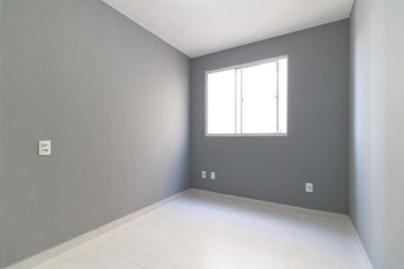 Quarto 2 de apartamento para alugar com 2 quartos, 42m² em Parque Bristol, São Paulo