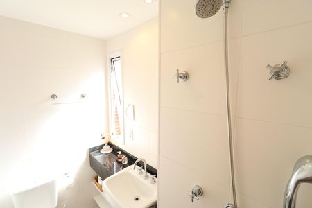 Banheiro da Suíte de apartamento para alugar com 3 quartos, 93m² em Água Branca, São Paulo