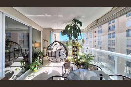 Varanda  de apartamento para alugar com 3 quartos, 93m² em Água Branca, São Paulo