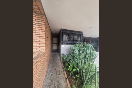 Apartamento para alugar com 140m², 3 quartos e 2 vagas Apartamento para alugar com 140m², 3 quartos e 2 vagasPortaria