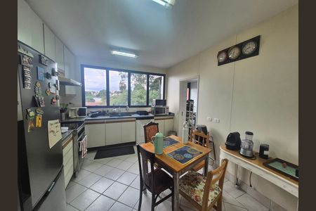 Apartamento para alugar com 140m², 3 quartos e 2 vagas Apartamento para alugar com 140m², 3 quartos e 2 vagasCozinha