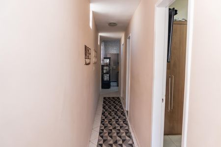 Casa à venda com 136m², 2 quartos e sem vaga Casa à venda com 136m², 2 quartos e sem vagaCorredor
