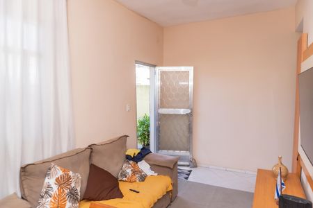 Casa à venda com 136m², 2 quartos e sem vaga