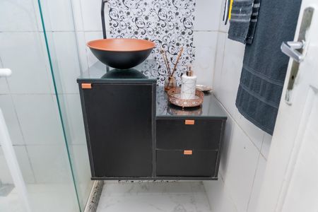 Casa à venda com 136m², 2 quartos e sem vaga Casa à venda com 136m², 2 quartos e sem vagaBanheiro Quarto 1