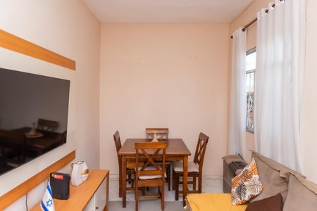 Casa à venda com 2 quartos, 136m² em Coelho Neto, Rio de Janeiro