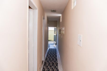 Casa à venda com 136m², 2 quartos e sem vaga Casa à venda com 136m², 2 quartos e sem vagaSalaCorredor