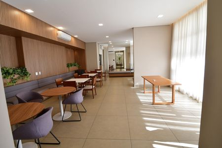Apartamento para alugar com 67m², 2 quartos e 1 vagaÁrea comum - Salão de festas