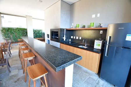 Apartamento para alugar com 67m², 2 quartos e 1 vagaÁrea comum - Churrasqueira