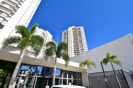 Apartamento para alugar com 67m², 2 quartos e 1 vagaFachado do condomínio