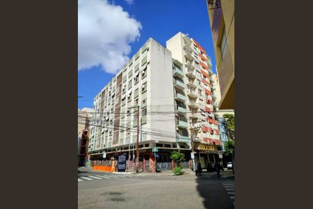 Apartamento à venda com 98m², 2 quartos e sem vaga Apartamento à venda com 98m², 2 quartos e sem vagaFachada