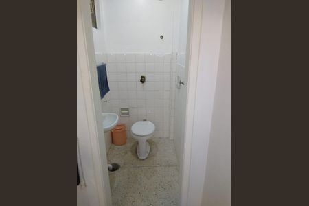 Apartamento à venda com 98m², 2 quartos e sem vaga Apartamento à venda com 98m², 2 quartos e sem vagaBanheiro