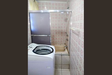 Apartamento à venda com 98m², 2 quartos e sem vaga Apartamento à venda com 98m², 2 quartos e sem vagaBanheiro