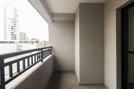 Varanda  de kitnet/studio para alugar com 1 quarto, 36m² em Chácara Seis de Outubro, São Paulo