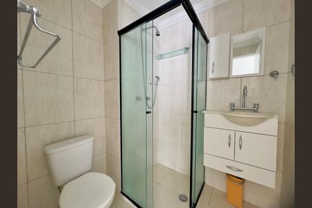 Apartamento para alugar com 57m², 3 quartos e 1 vaga Apartamento para alugar com 57m², 3 quartos e 1 vagaBanheiro da Suíte 1