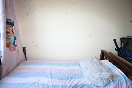 Quarto 1 de apartamento para alugar com 2 quartos, 40m² em Jardim Helian, São Paulo
