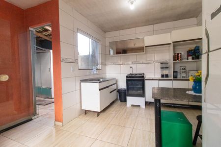 Sala/Cozinha de casa de condomínio à venda com 2 quartos, 47m² em Campo de Santana, Curitiba