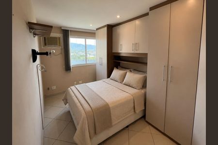 Quarto de apartamento para alugar com 2 quartos, 67m² em Recreio dos Bandeirantes, Rio de Janeiro