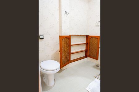 Apartamento para alugar com 73m², 2 quartos e sem vaga Apartamento para alugar com 73m², 2 quartos e sem vagaBanheiro