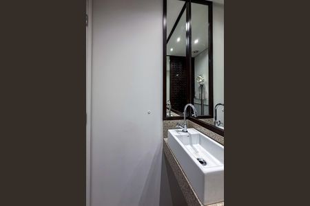 Lavabo de apartamento para alugar com 2 quartos, 110m² em Vila Formosa, São Paulo