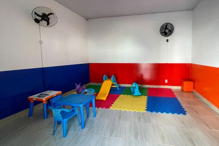 Casa de condomínio para alugar com 110m², 3 quartos e 2 vagas Casa de condomínio para alugar com 110m², 3 quartos e 2 vagasBrinquedoteca