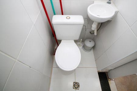Casa de condomínio para alugar com 110m², 3 quartos e 2 vagas Casa de condomínio para alugar com 110m², 3 quartos e 2 vagasBanheiro de Serviço