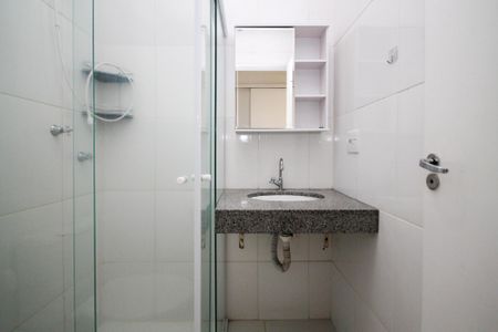 Casa de condomínio para alugar com 110m², 3 quartos e 2 vagas Casa de condomínio para alugar com 110m², 3 quartos e 2 vagasBanheiro