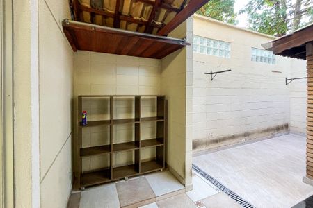 Casa de condomínio para alugar com 110m², 3 quartos e 2 vagas Casa de condomínio para alugar com 110m², 3 quartos e 2 vagasVaranda Sala de Estar
