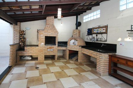 Casa de condomínio para alugar com 110m², 3 quartos e 2 vagas Casa de condomínio para alugar com 110m², 3 quartos e 2 vagasQuintal/ Churrasqueira
