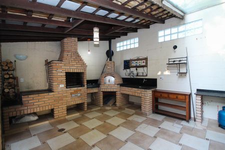 Casa de condomínio para alugar com 110m², 3 quartos e 2 vagas Casa de condomínio para alugar com 110m², 3 quartos e 2 vagasQuintal/ Churrasqueira