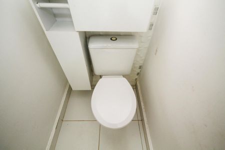 Casa de condomínio para alugar com 110m², 3 quartos e 2 vagas Casa de condomínio para alugar com 110m², 3 quartos e 2 vagasLavabo