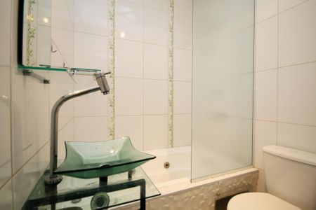 Casa de condomínio para alugar com 110m², 3 quartos e 2 vagas Casa de condomínio para alugar com 110m², 3 quartos e 2 vagasBanheiro Suíte