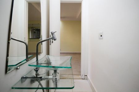 Lavabo de casa de condomínio para alugar com 3 quartos, 110m² em Jardim Passargada I, Cotia