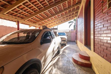 Casa para alugar com 240m², 6 quartos e 2 vagas Casa para alugar com 240m², 6 quartos e 2 vagasGaragem