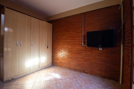 Casa para alugar com 240m², 6 quartos e 2 vagas Casa para alugar com 240m², 6 quartos e 2 vagasQuarto 1