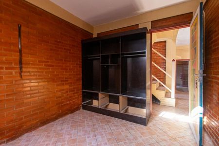 Casa para alugar com 240m², 6 quartos e 2 vagas Casa para alugar com 240m², 6 quartos e 2 vagasQuarto 2