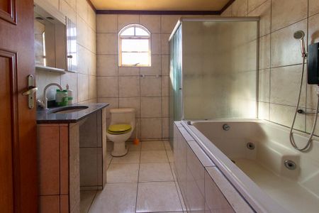 Casa para alugar com 240m², 6 quartos e 2 vagas Casa para alugar com 240m², 6 quartos e 2 vagasBanheiro da Suíte 2