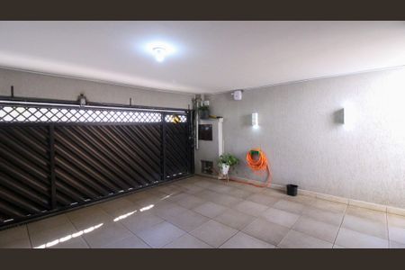 Casa para alugar com 160m², 3 quartos e 3 vagas