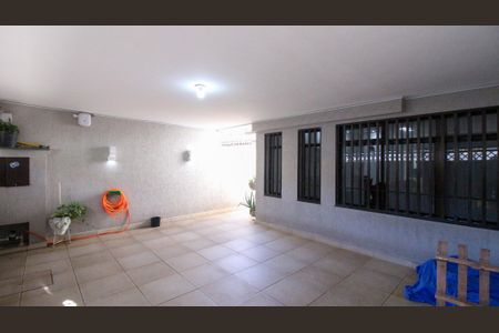 Casa para alugar com 160m², 3 quartos e 3 vagas