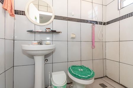 Casa à venda com 250m², 3 quartos e 4 vagas Casa à venda com 250m², 3 quartos e 4 vagasBanheiro da Suíte