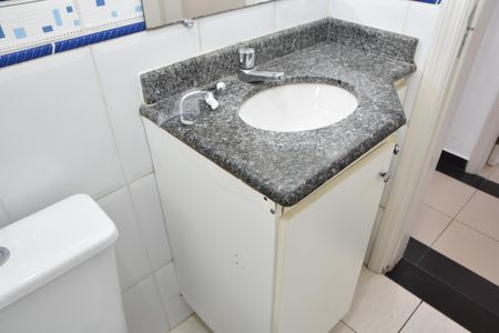 Apartamento para alugar com 68m², 3 quartos e 2 vagasBanheiro Social