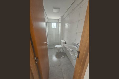 Banheiro de apartamento para alugar com 1 quarto, 50m² em Centro, Praia Grande