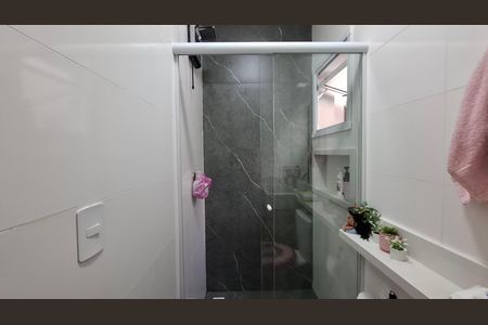 Banheiro 2 de casa para alugar com 3 quartos, 130m² em Vila Camilópolis, Santo André