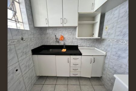 Cozinha de apartamento para alugar com 3 quartos, 85m² em Floresta, Belo Horizonte